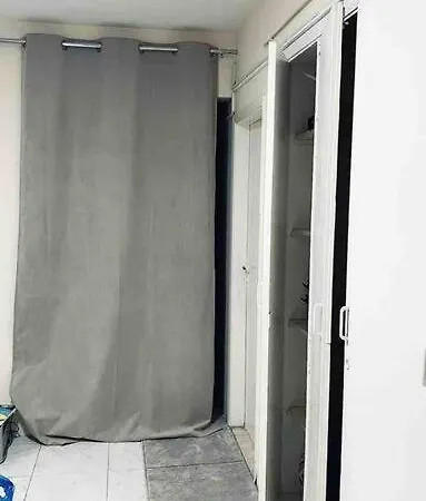1 Room In Apartment Available For Rent Sharjah Esterno foto