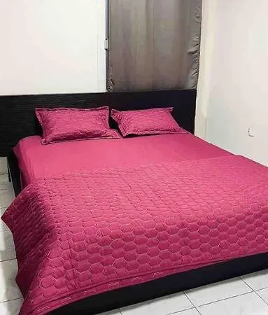 1 Room In Apartment Available For Rent Sharjah Esterno foto