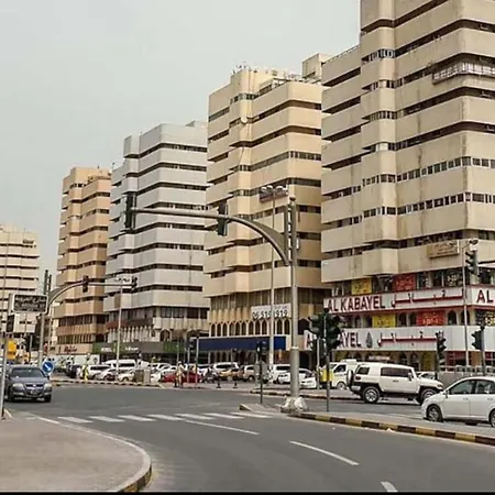 1 Room In Apartment Available For Rent Sharjah Esterno foto