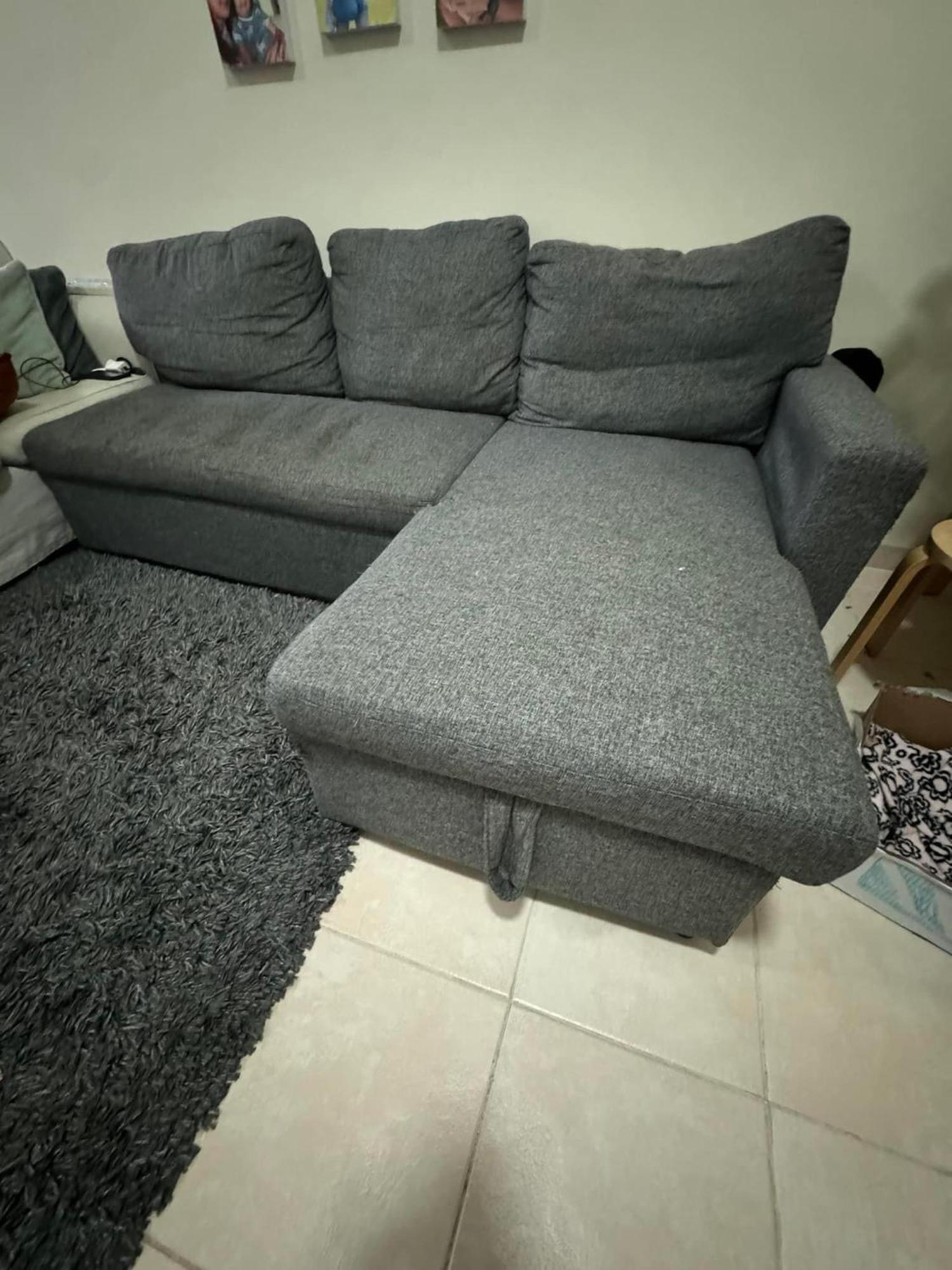 1 In Available For Rent *